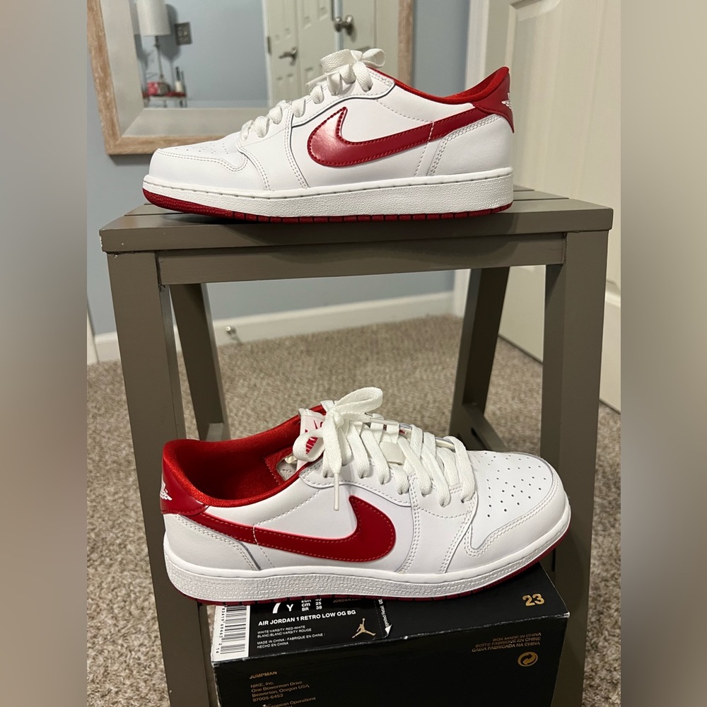 Air Jordan 1 Retro Low White Varsity Red